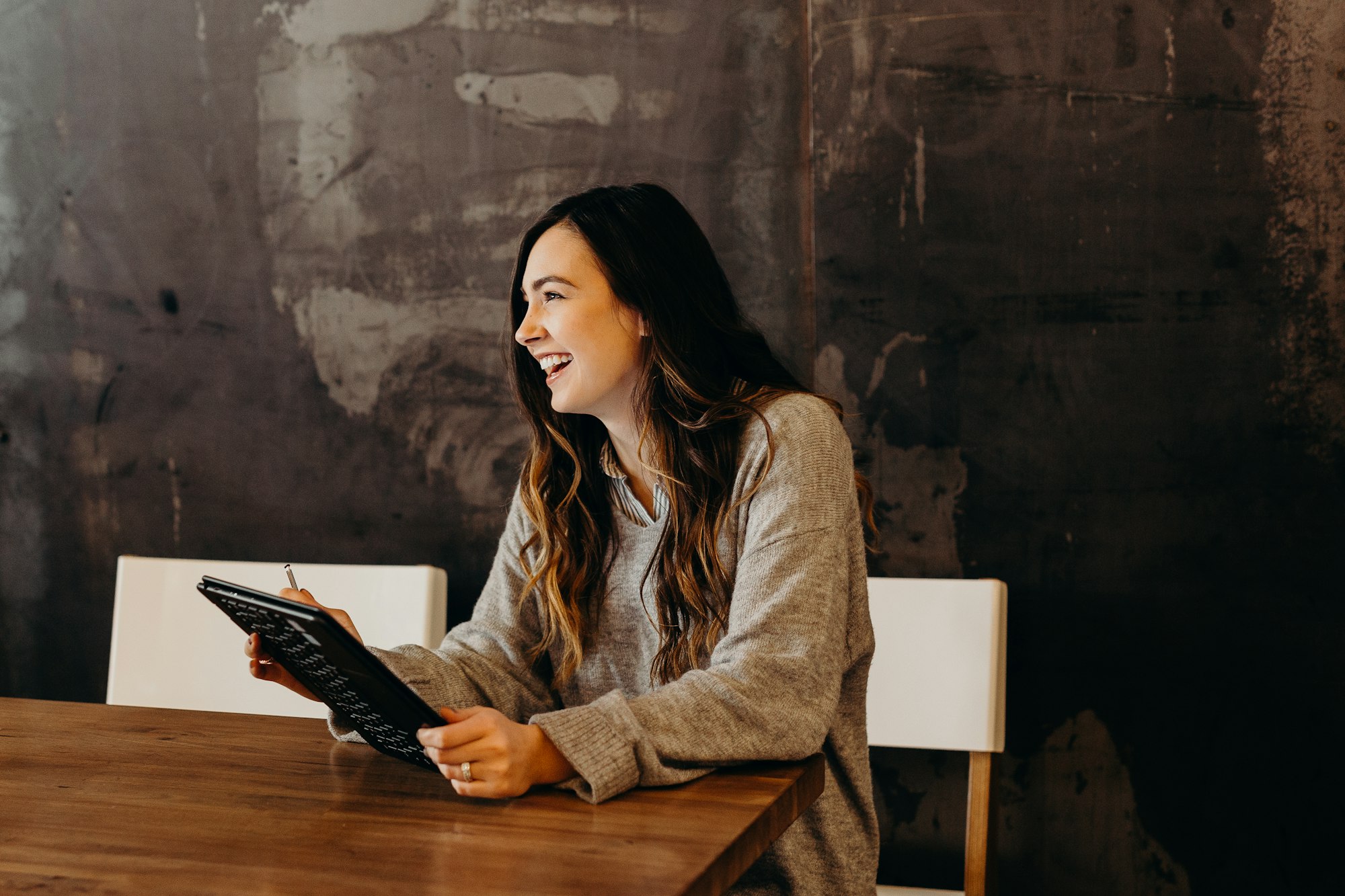 Custom API Integrations in HubSpot: The Secret to Scaling Financial Services Operations
