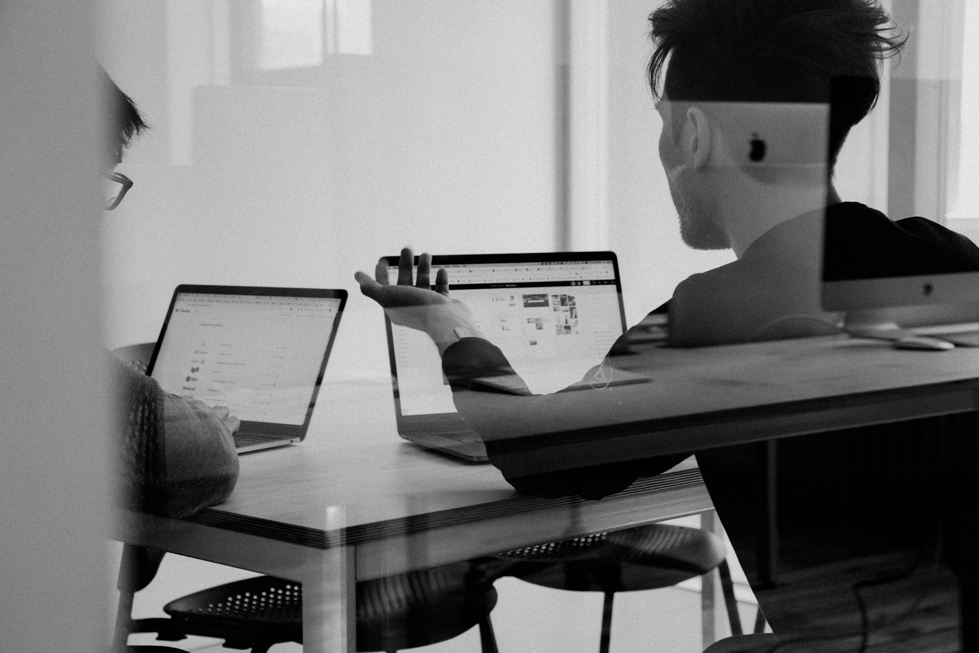 HubSpot vs. Native LOS CRMs: Why Encompass Integration Wins