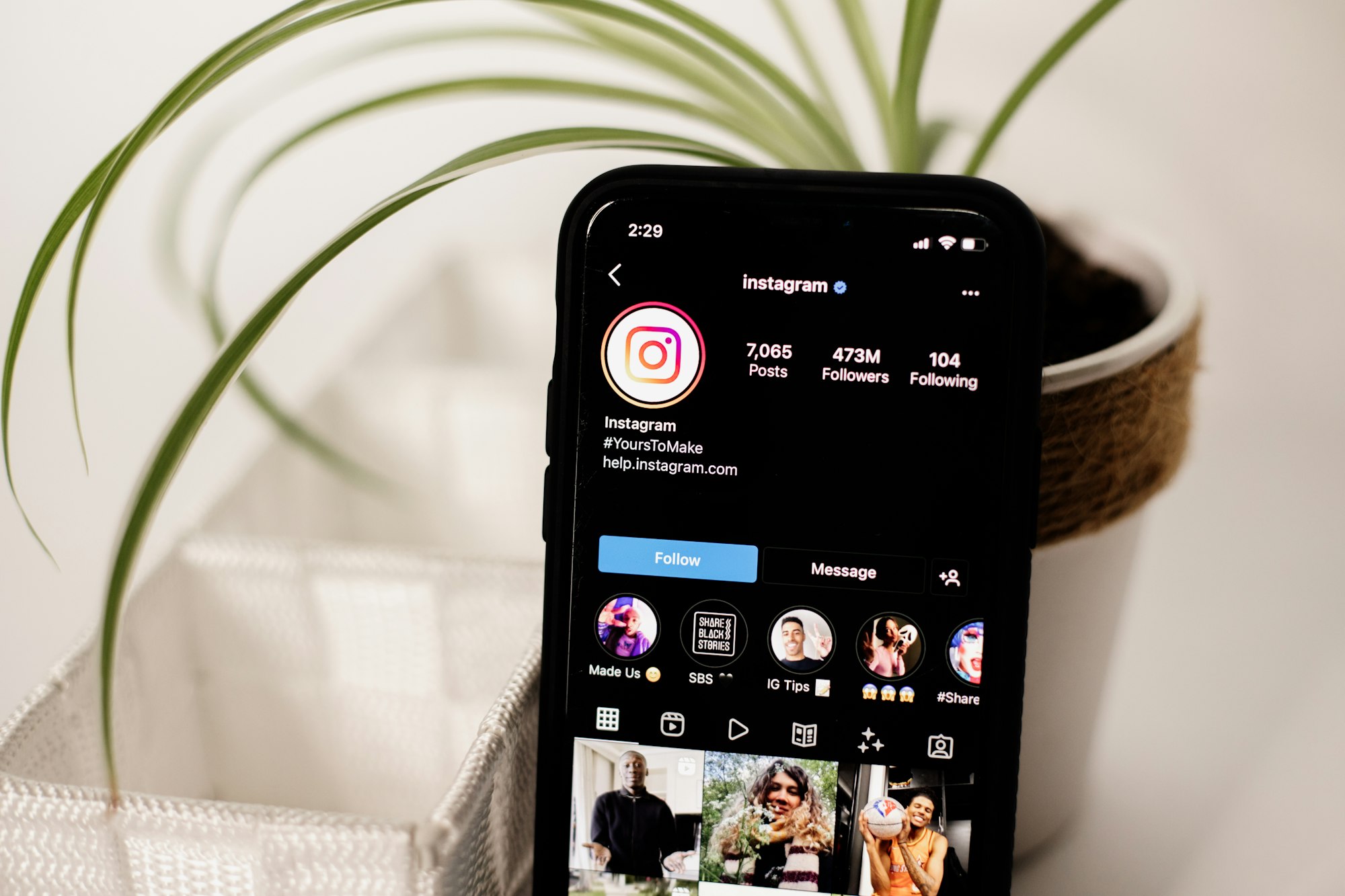 The Future of Influencer Marketing: What to Expect in 2025 and Beyond