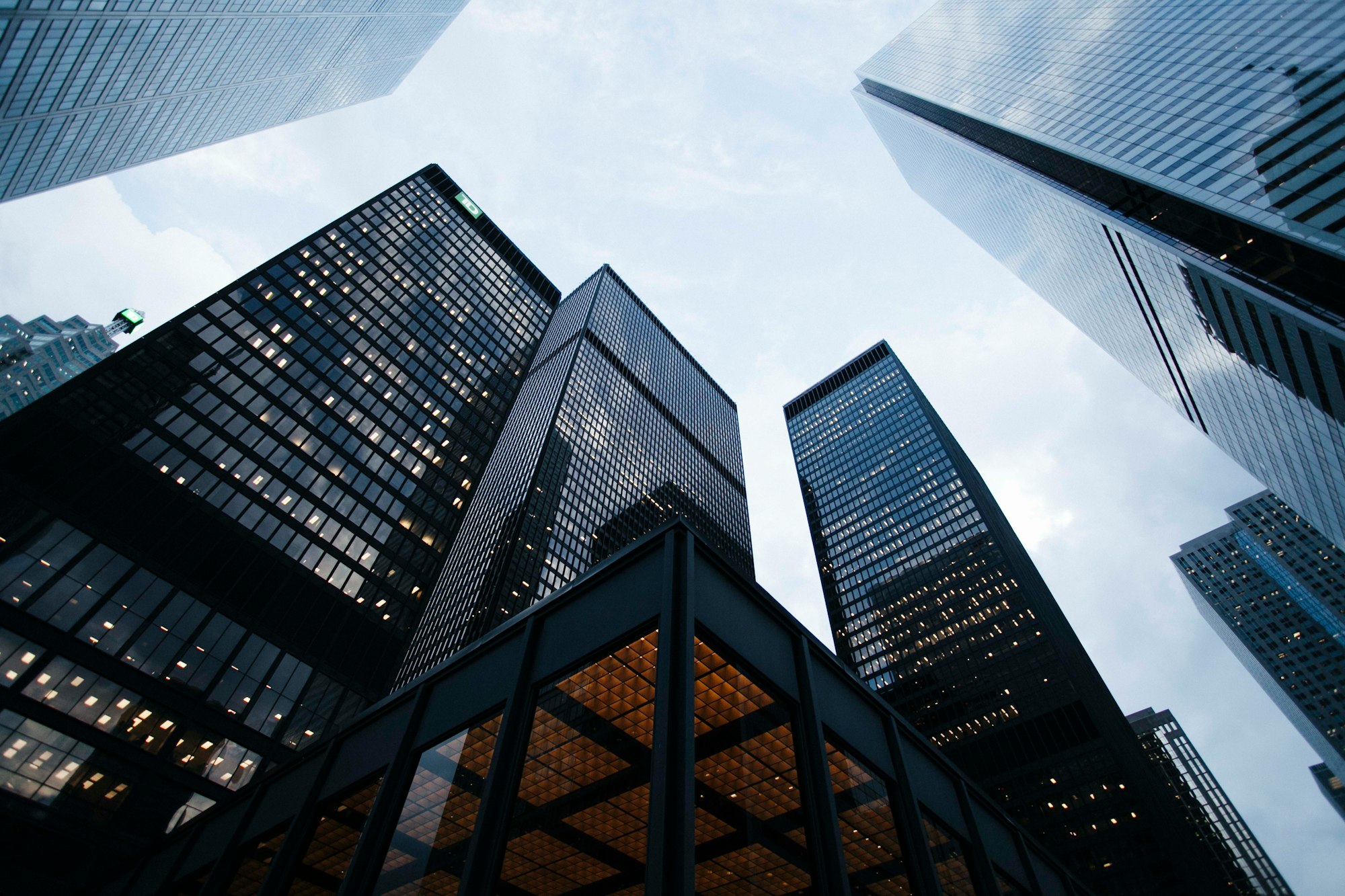 Financial Services Company Improves Loan Processes with HubSpot and Encompass